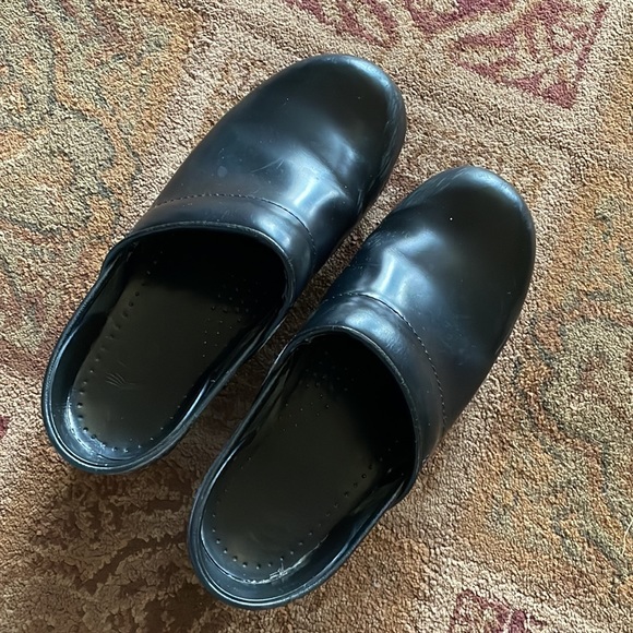 Dansko Clogs - Picture 12 of 12